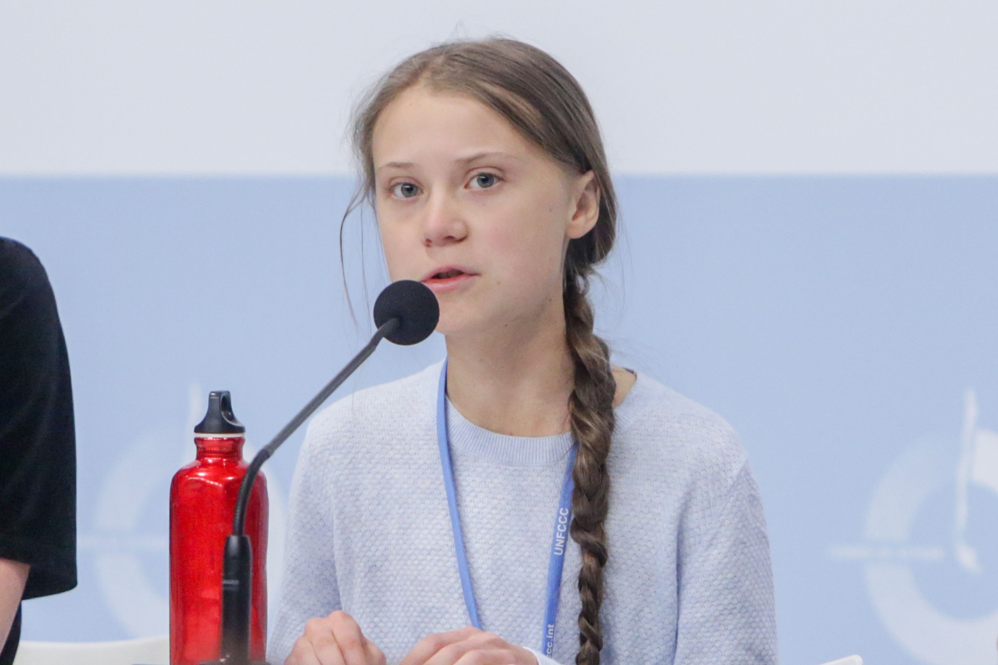 Greta Thunberg a fost din nou reţinută de poliţişti