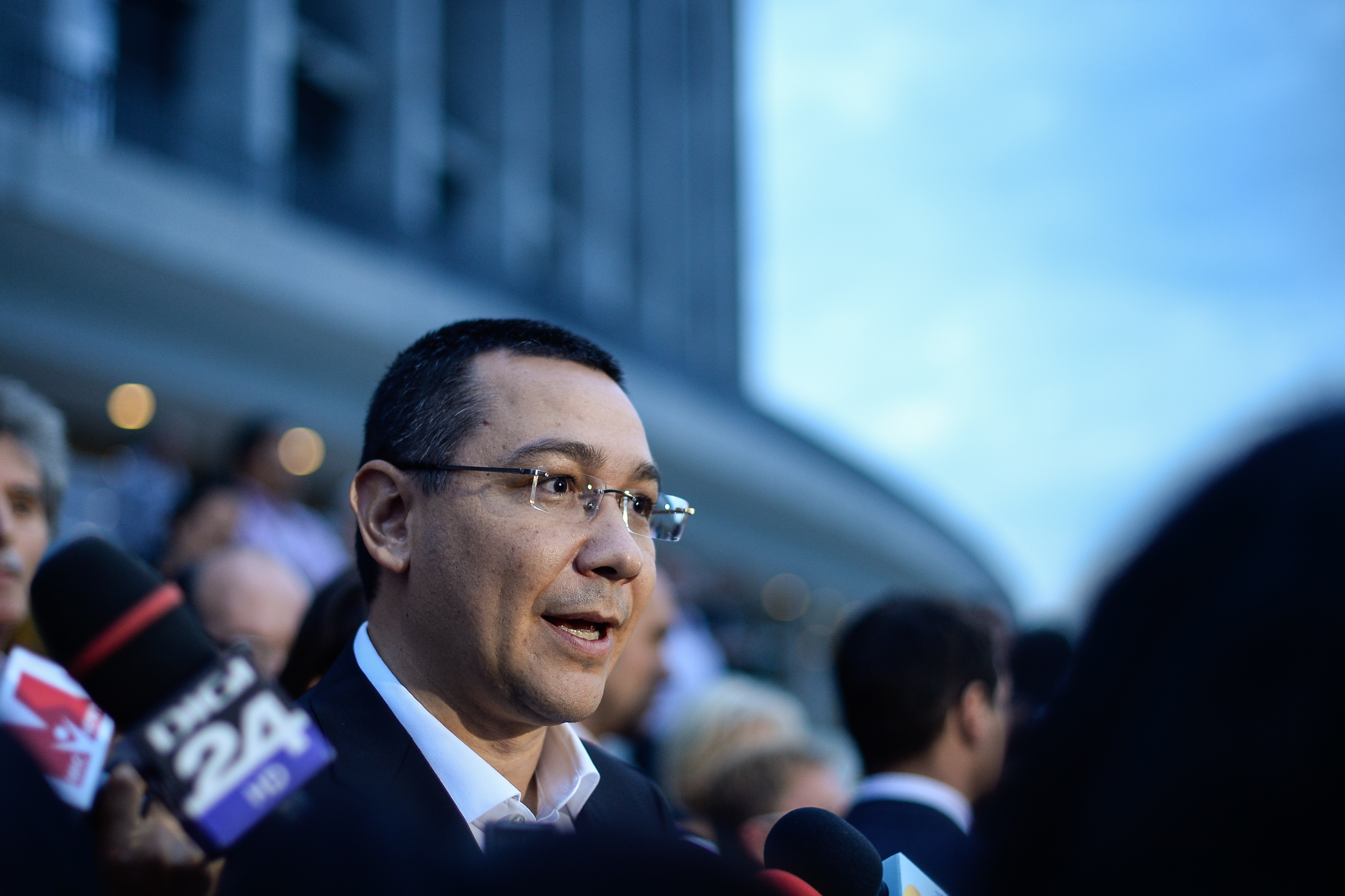 Inspecţia Juridică verifică declaraţia lui Ponta despre decizia instanţei privind retrocedarea operei lui Brâncuşi