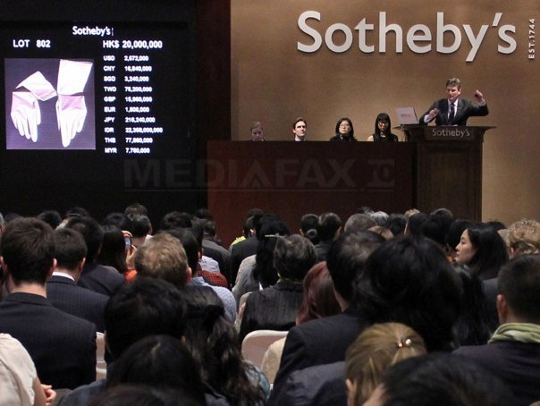 Licitaţie peste aşteptări la Sotheby's New York: două tablouri de Rothko au fost vândute cu 76 mil. dolari