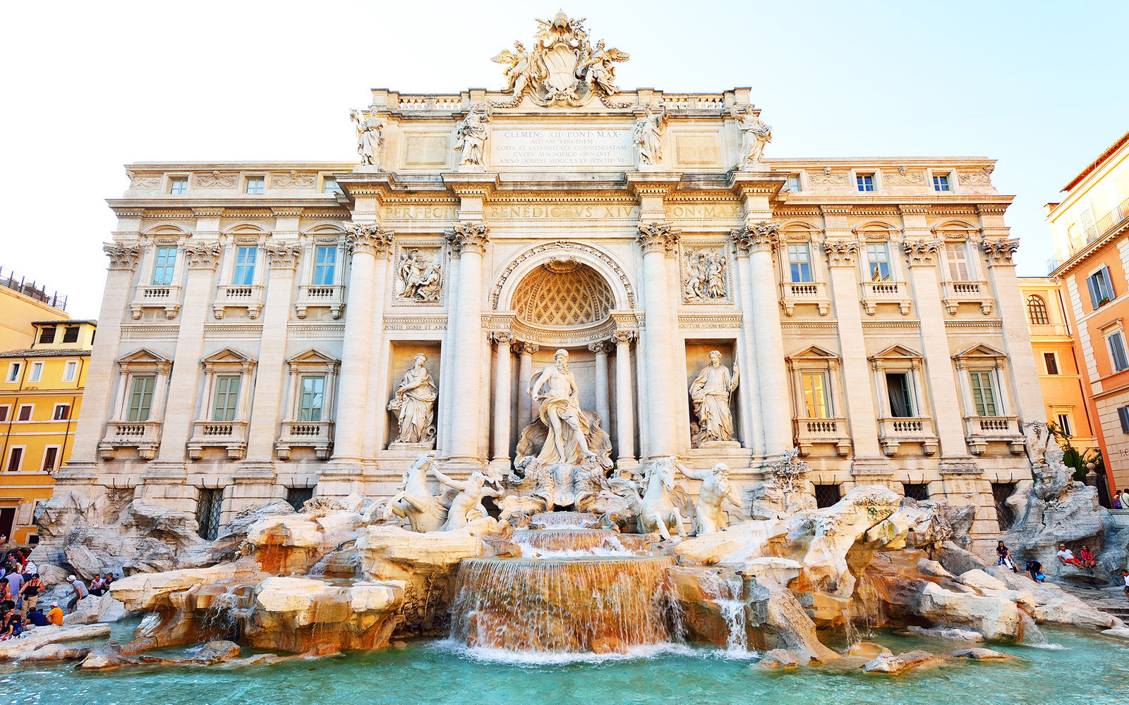 Amenzi uriaşe pentru turiştii care pun în pericol fântânile-monument din Roma