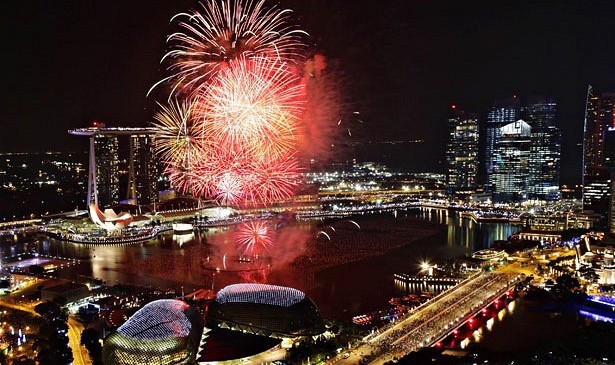 Cele mai spectaculoase 10 focuri de artificii din lume pentru anul nou 2019