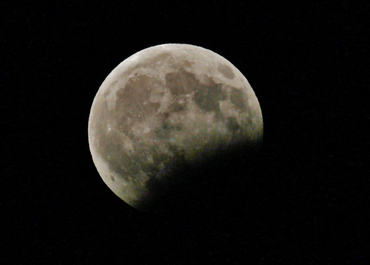 O eclipsă totală de Lună va avea loc în noaptea de 20 spre 21 ianuarie
