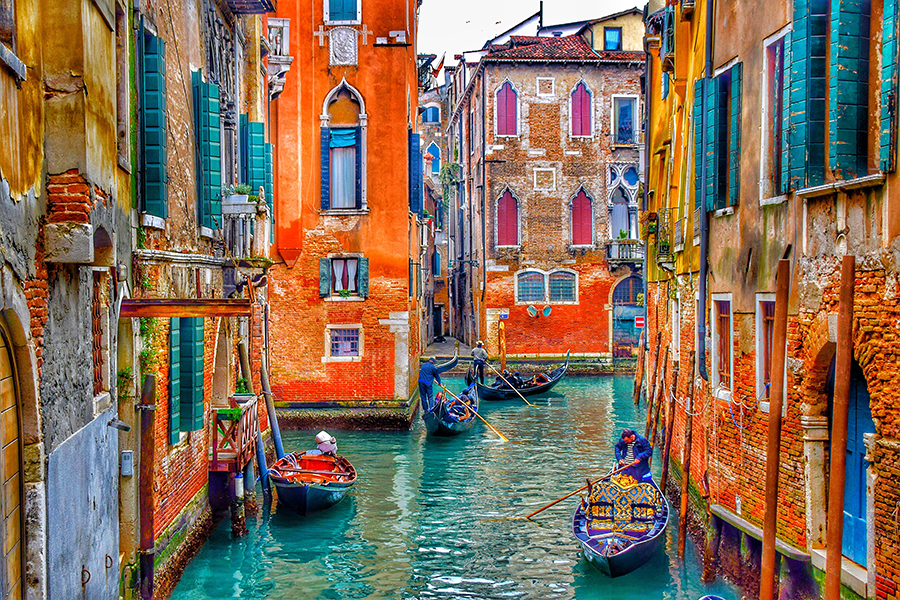 Schimbări pentru turişti: Veneţia interzice accesul vapoarelor de croazieră în centrul istoric