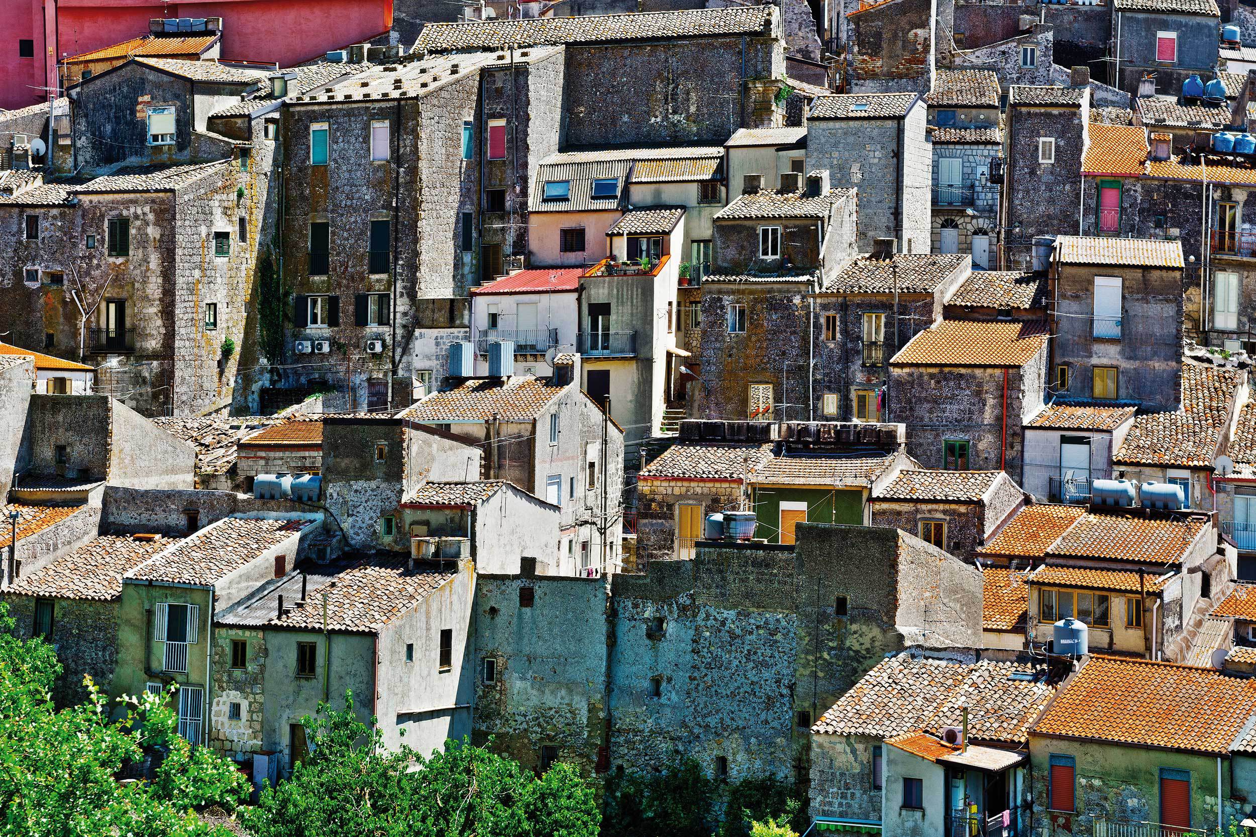 Satul italian care nu îşi poate vinde casele goale cu 1 euro