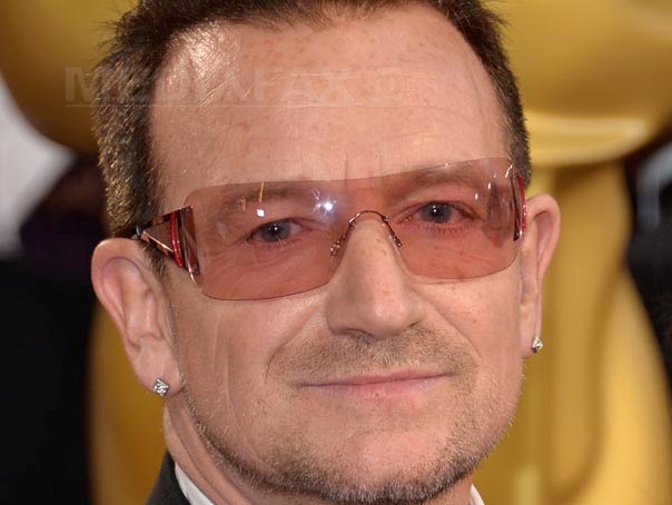Bono trece în topul clasamentului celor mai bogate staruri pop-rock din lume, cu o avere de 1,6 miliarde de dolari. Secretul succesului său: Facebook 