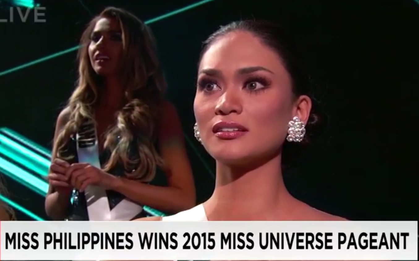 Gafă uriaşă la concursul Miss Universe 2015. Câştigătoarea greşită a fost anunţată şi încoronată, după care a fost nevoită să înmâneze premiul unei alte fete