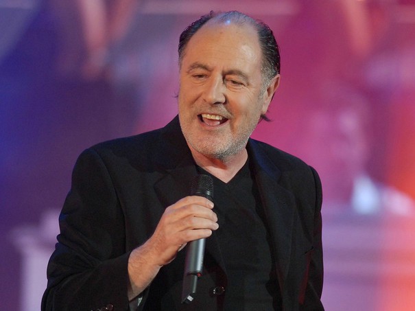 Unul dintre cei mai apreciaţi cântăreţi francezi a murit la vârsta de 69 de ani