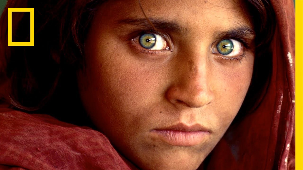 "Fata afagană" care a apărut pe coperta revistei National Geographic a fost arestată