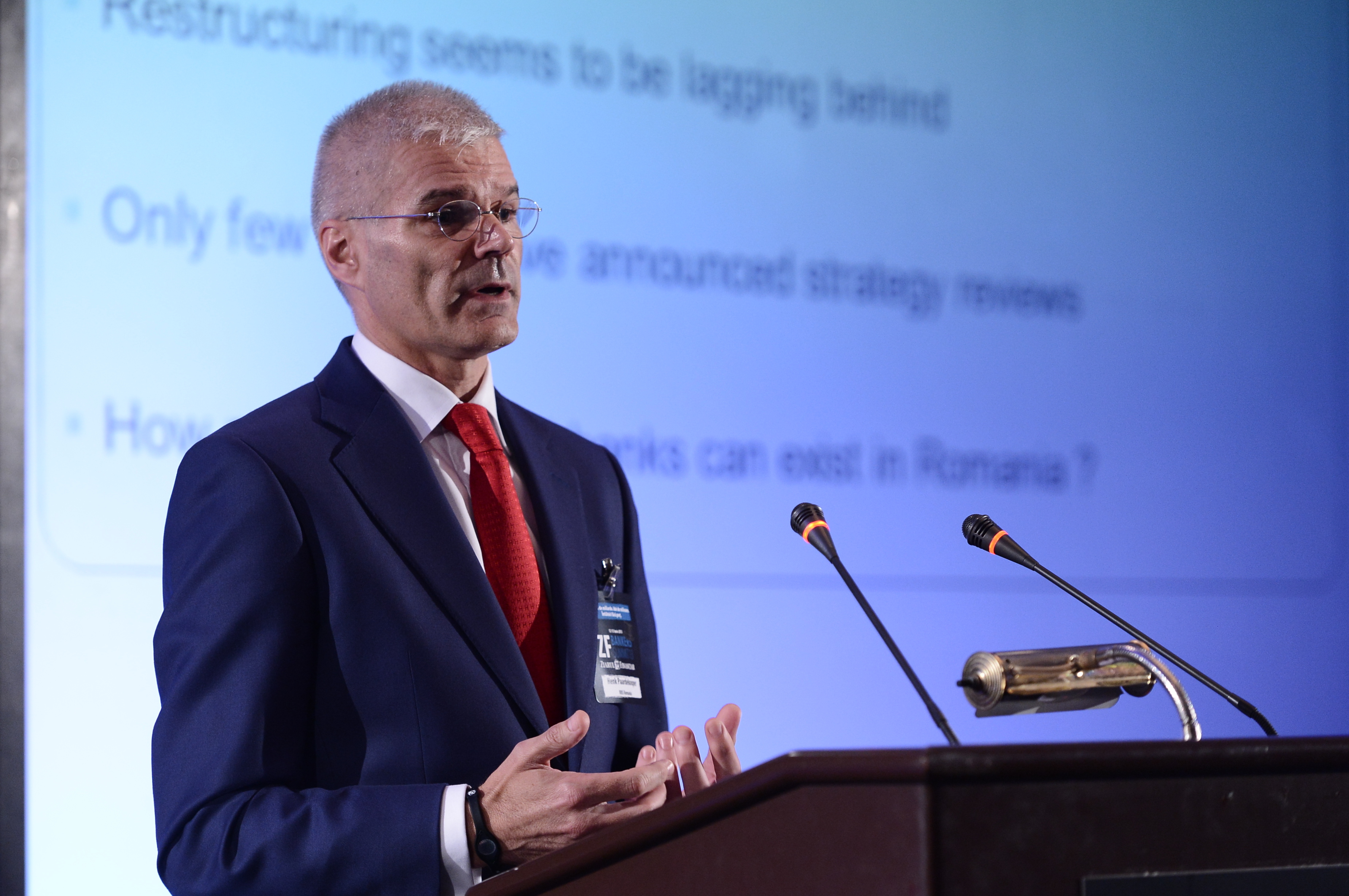 Henk Paardekooper, preşedinte RBS România: Pe piaţă sunt prea multe bănci care fac acelaşi lucru