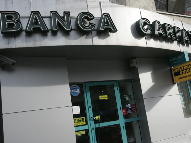 Banca Carpatica convoacă AGA pentru a pune în discuţie o eventuală fuziune