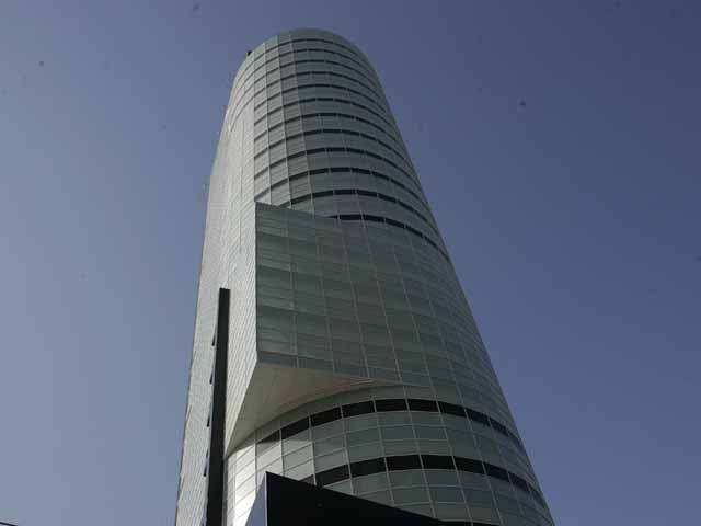 Papalekas a împrumutat 30 milioane de euro de la BCR pentru refinanţarea clădirii de birouri Tower Center International