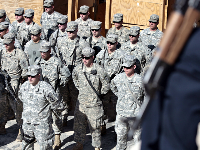 Giganţii bancari americani recrutează militari pentru că sunt lideri mai buni