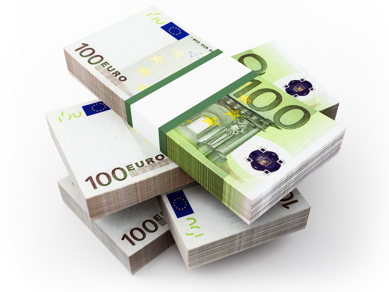 Planul european de investiţii de 300 de miliarde euro: o nouă magie a Comisiei Europene