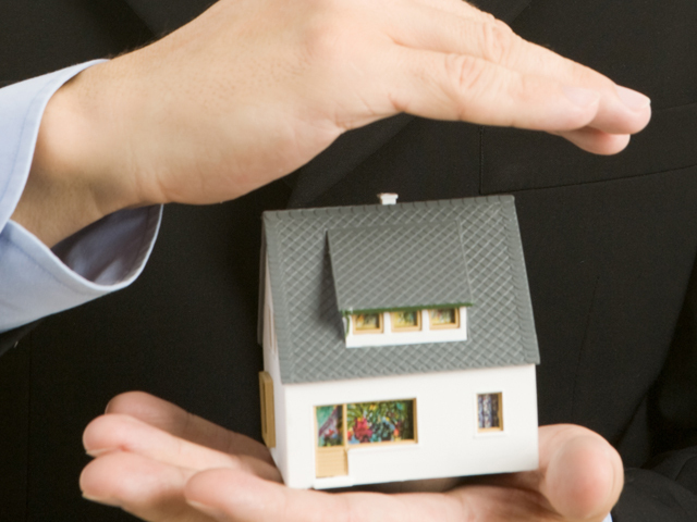 Compania care vinde asigurări obligatorii de locuinţe vrea creştere cu 10%