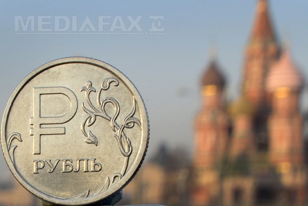 Bursa de la Moscova a crescut după anunţul privind armistiţiul din Ucraina; rubla s-a depreciat