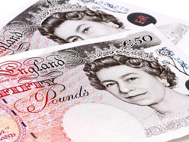 Băncile britanice anunţă pentru prima dată că ar putea taxa depozitele la bancă