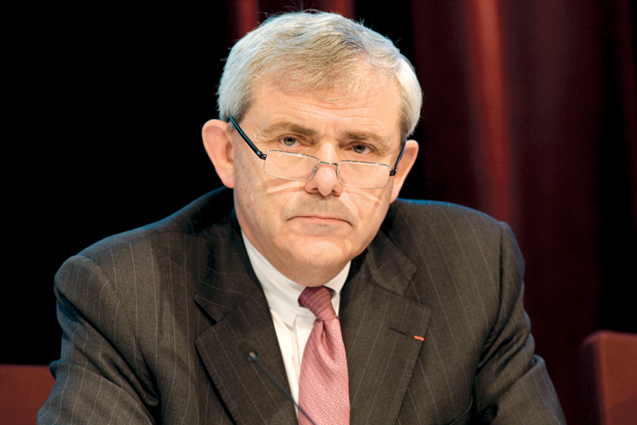 Bancherul francez din spatele BRD a murit