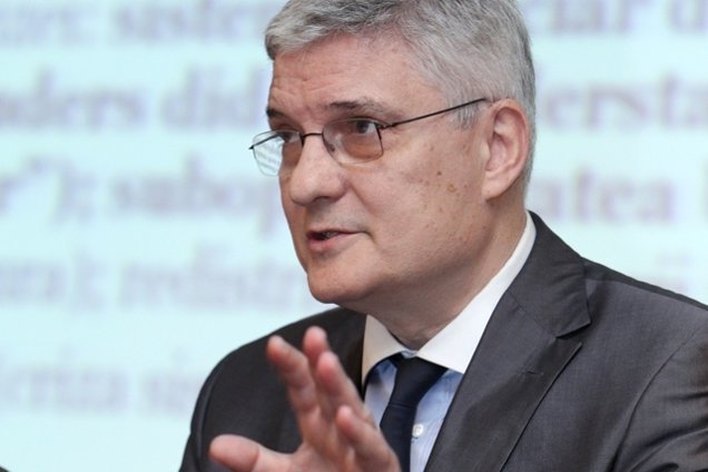 Daniel Dăianu, preşedintele Consiliului Fiscal avertizează : Suspendarea regulilor fiscale în UE nu înseamnă liber la împrumuturi. România are o problemă de finanţare