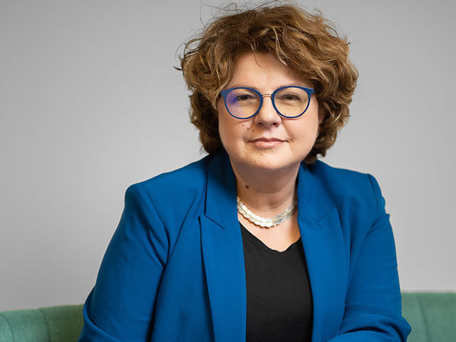 Corina Vasile, fost director de comunicare şi sustenabilitate la Raiffeisen Bank, devine director executiv al Asociaţiei Patronale a Industriei de Software şi Servicii