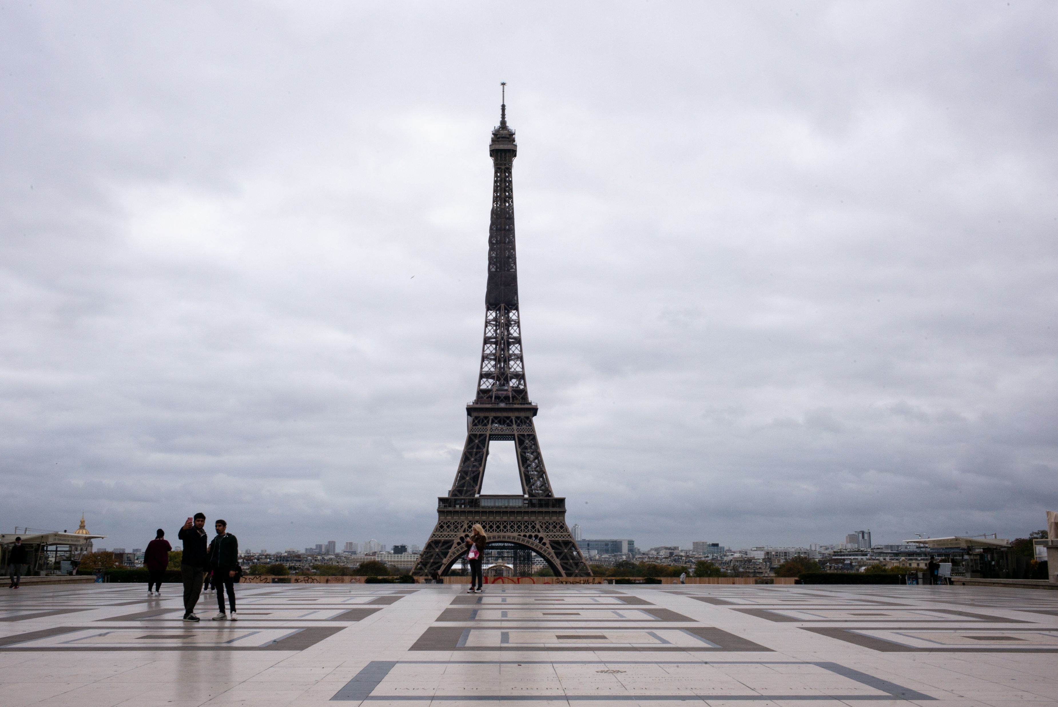 Marile bănci sunt atrase irezistibil de Paris