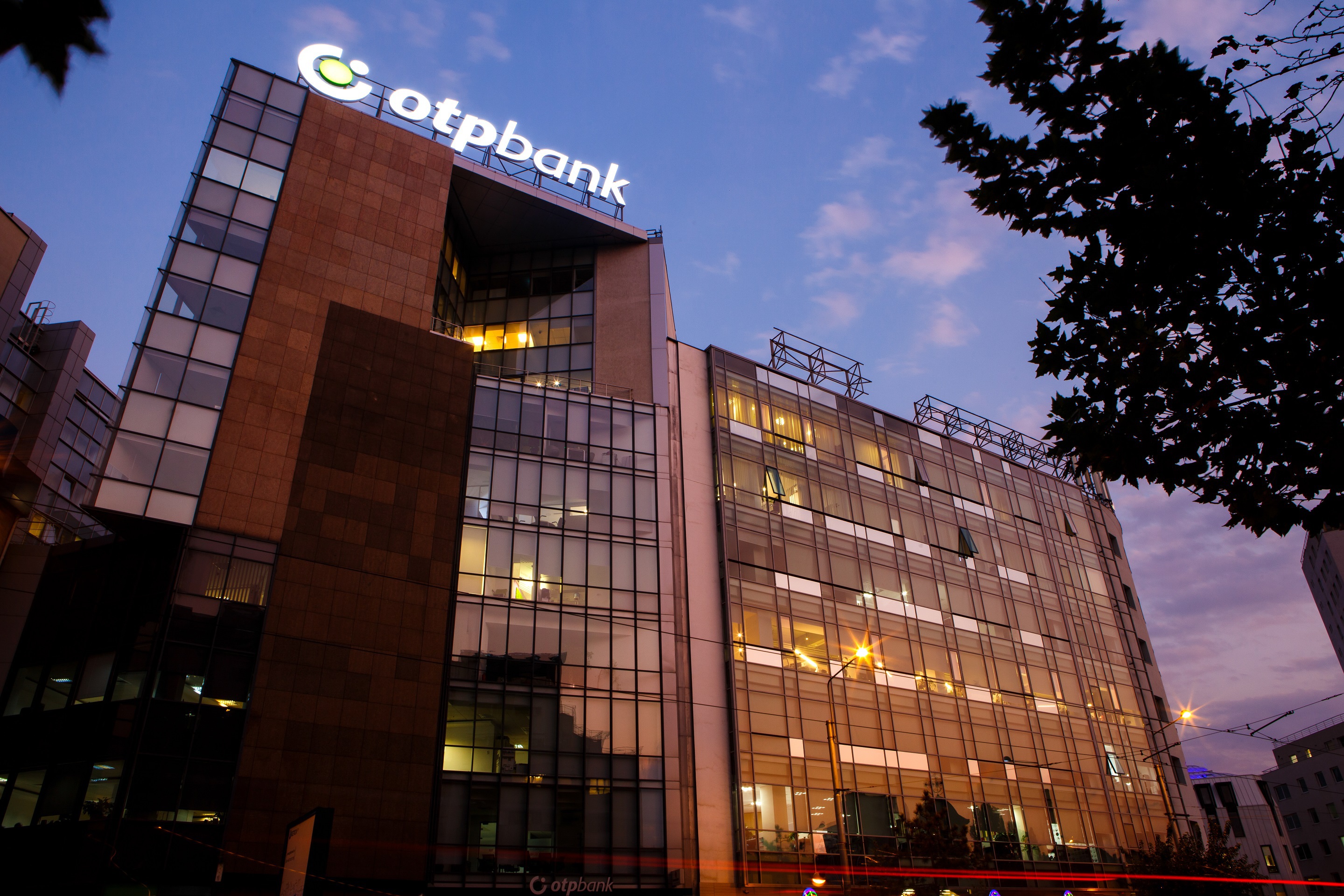Lucian Tenţiu, Trinity Capital: De ce pleacă OTP Bank din România?