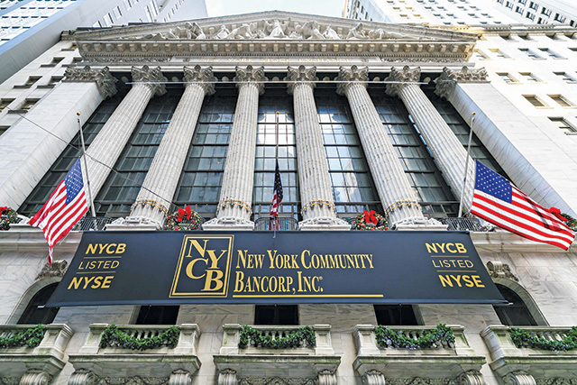 Cum visele de mărire ale New York Community Bancorp s-au transformat într-un coşmar pentru întregul sistem bancar american