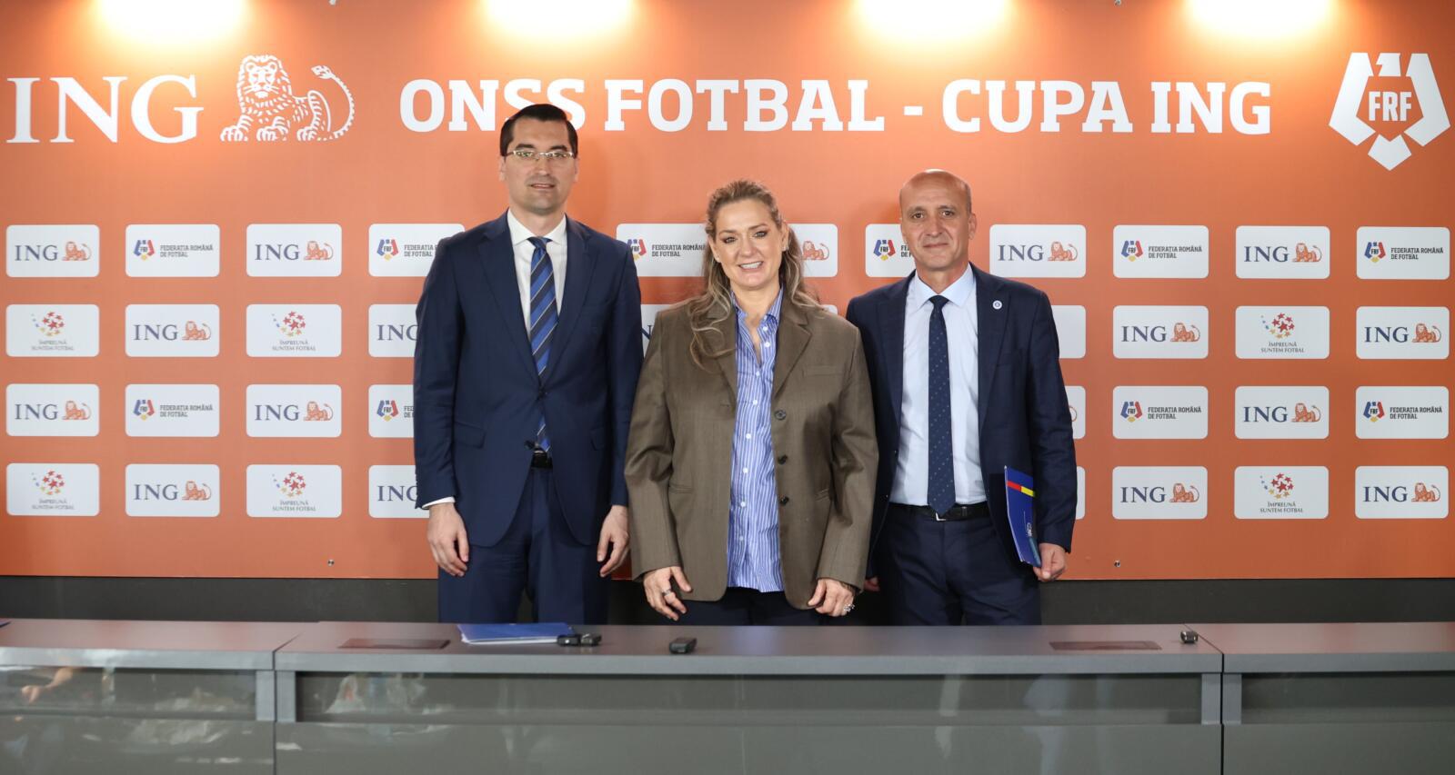Parteneriat surpriză: ING Bank s-a asociat cu Federaţia Română de Fotbal pentru a susţine elevii din învăţământul preuniversitar în participarea la campionate şi competiţii sportive de fotbal