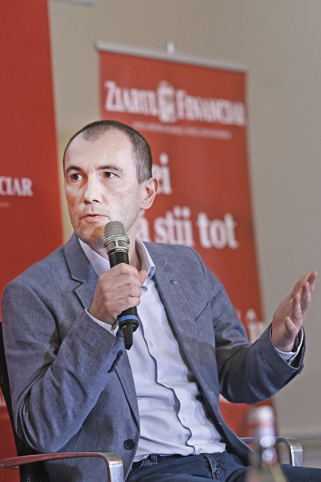 Adrian Humă, ING Bank: Cu toţii aşteptăm să mai scadă dobânzile. Nu depinde doar de sector. Este o luptă împotriva inflaţiei, care este în continuare sus