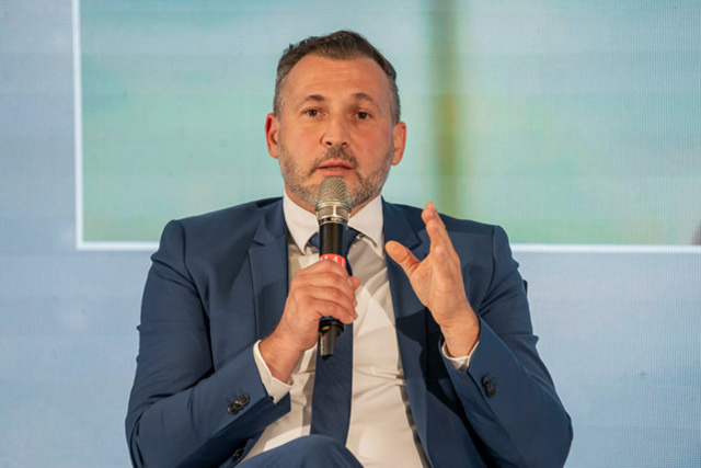 Ştefan Stavrositu, CEO al BCR Asigurări de Viaţă:...