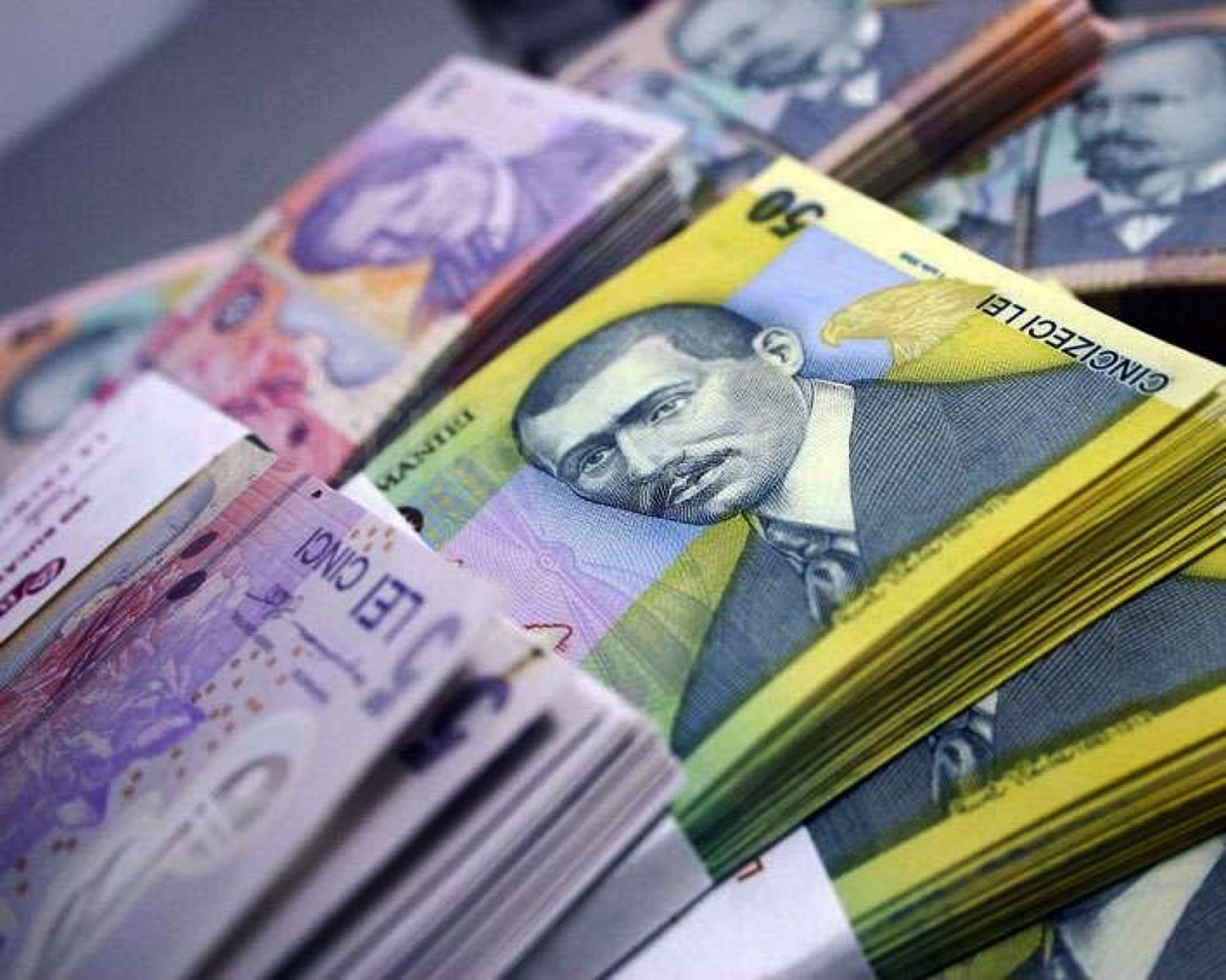 Un prim semn de întrebare: Numărul românilor cu...