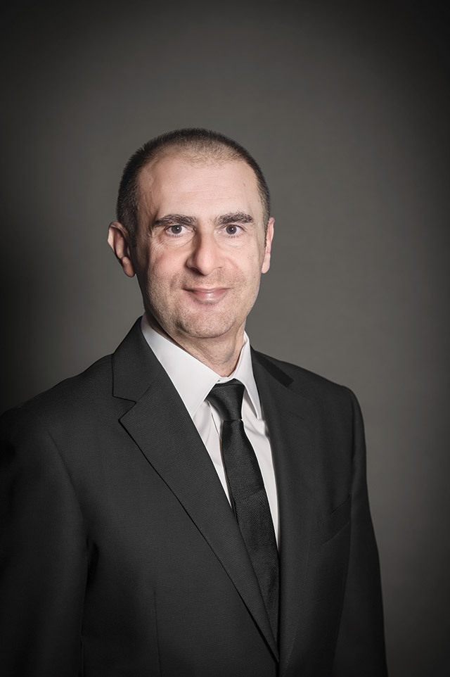 Mustafa Tiftikcioglu, CEO al Garanti BBVA România, despre piaţa bancară locală: Băncile din România traversează această perioadă într-o poziţie mai solidă decât ar sugera, la prima vedere, contextul macroeconomic. Piaţa bancară va rămâne stabilă şi bine c