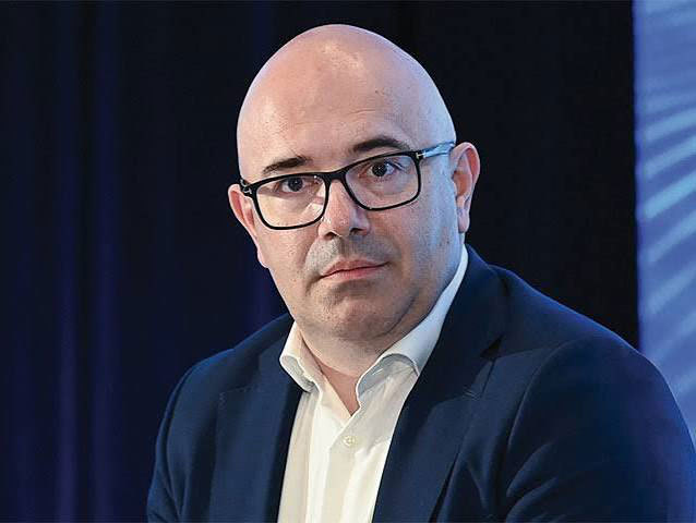 Bogdan Cernescu, director executiv Corporate Banking în cadrul BCR