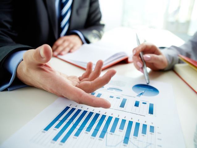 Deficitul de cont curent a crescut în primele opt luni ale anului cu 1 mld.euro, la aproape 20 mld.euro, cea mai mare parte din comerţul internaţional cu bunuri.Investiţiile străine directe s-au redus la mai puţin de jumătate faţă de 2025