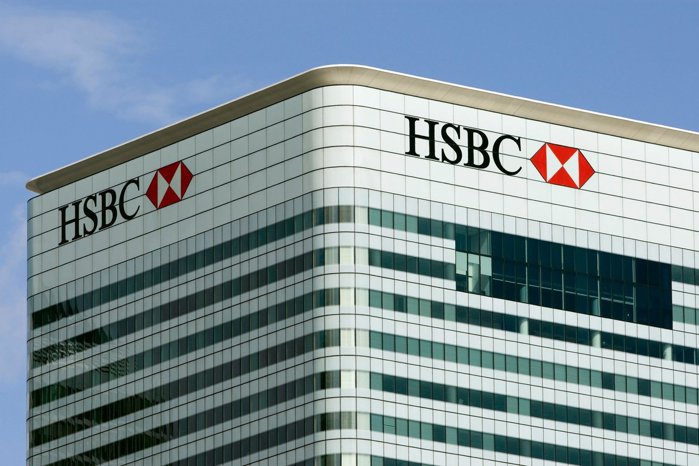 HSBC pierde 6,5% la bursă după ce veniturile au ratat estimările analiştilor. Cea mai mare bancă europeană anunţă răscumpărări de acţiuni de 1 mld. dolari