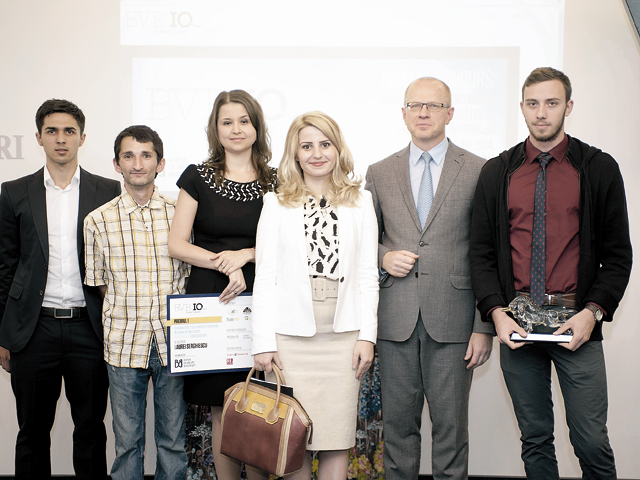 Două studente din Cluj şi Bacău au câştigat  concursul de investiţii derulat de BVB