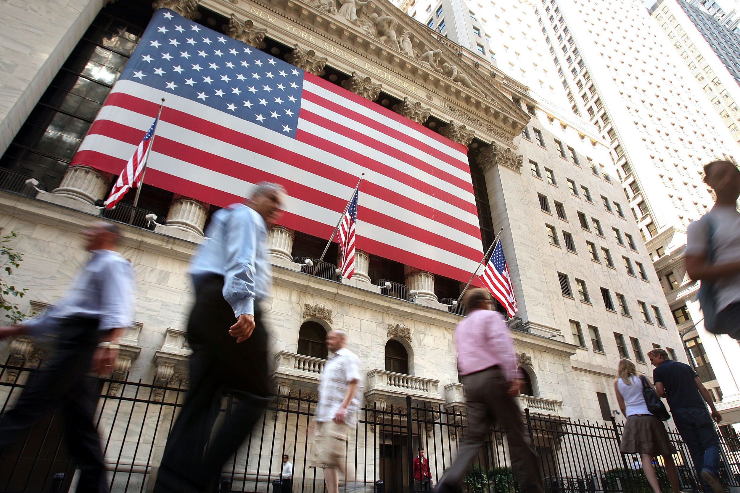 Alarmă pe pieţele americane: Dow Jones în scădere cu 1,24%