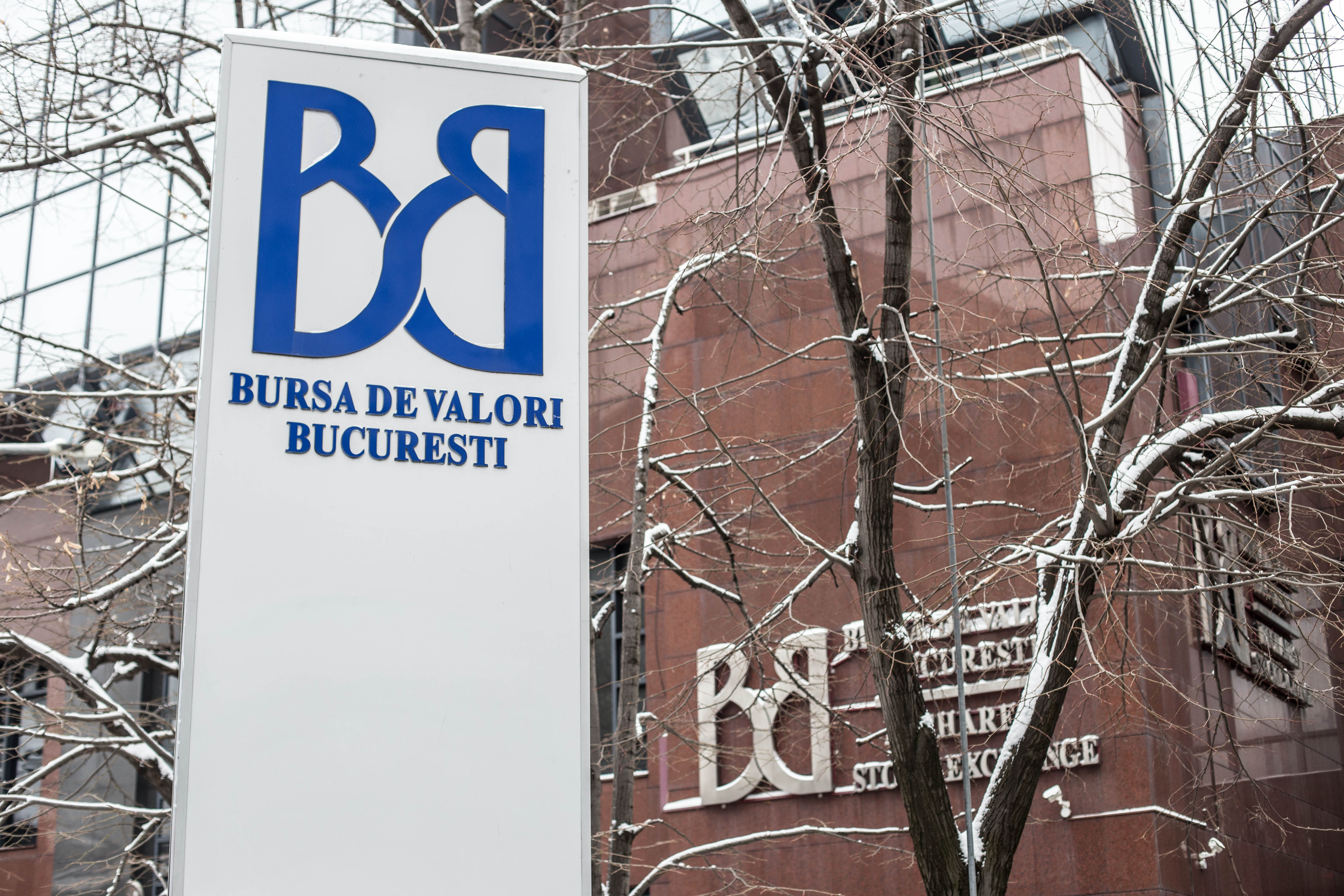 După ziua de pauză, Bursa de la Bucureşti deschide din nou pe roşu 