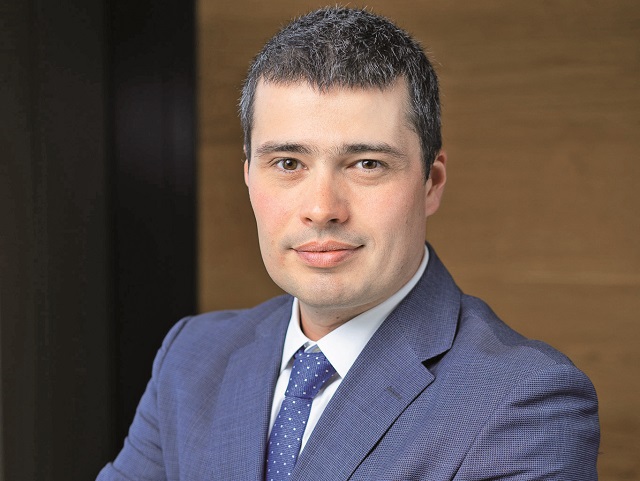 Răzvan Szilagyi, CEO Raiffeisen Asset Management: Ghidul investitorilor postpandemie. Chiar dacă vor fi mai mulţi bani, va trebui să economisim mai mult. Cu toate că riscurile vor fi mai mari, va trebui să ne asumăm mai multe riscuri