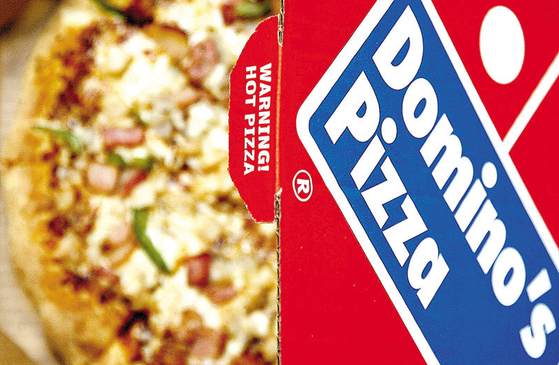 Meter echo triathlon Business internaţional. Lanţul american de pizzerii Domino's Pizza, prezent  şi în România, minus 40% pe