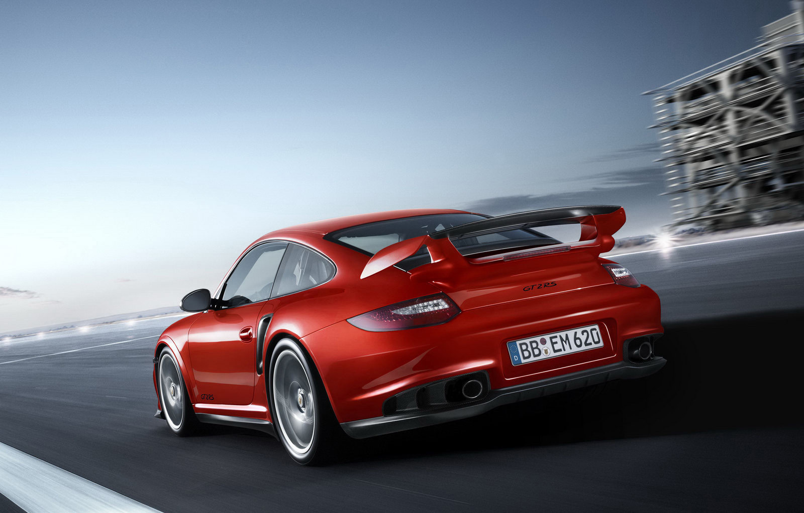 Porsche debutează pe Bursa de la Frankfurt la 75 mld. euro capitalizare, a doua cea mai mare listare germană după Deutsche Telekom în 1996