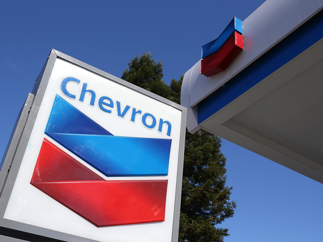 Chevron anunţă răscumpărări de acţiuni de 75 miliarde dolari şi creşte dividendele după rezultate record