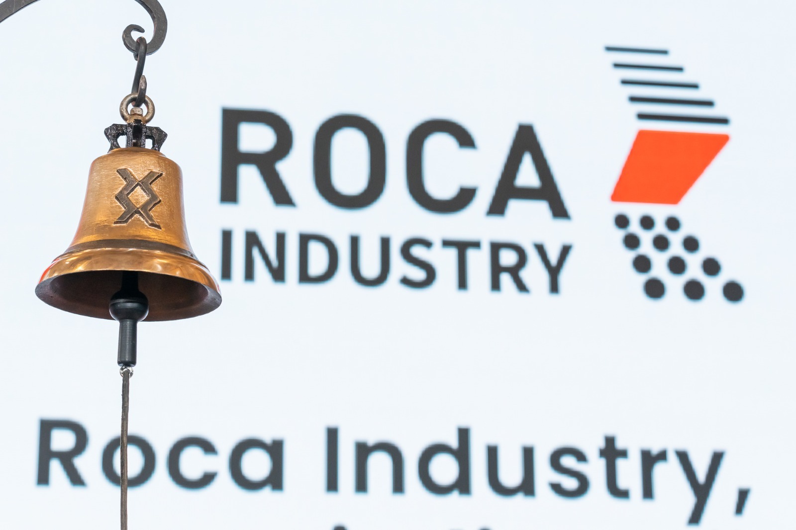 Actiunile ROCA Industry, transferate luni de pe piata AeRO pe Piaţa Reglementată a BVB. Radu Hanga, preşedinte BVB: Transferul ROCA Industry pe Piaţa Reglementată a bursei deschide sezonul listărilor din 2024