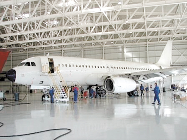 Bursă. Aerostar Bacău, companie cu o capitalizare de 1,4 mld. lei, vrea să-şi remunereze investitorii cu dividende cu un randament de 2,2%