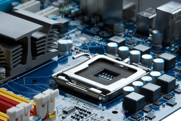 Bursă. Ce se mai întâmplă cu banii voştri din Pilonul II, unde sunt ei investiţi? Poate nu ştiaţi, dar aveţi 127,5 milioane de lei în acţiuni ale ASML, cea mai mare companie din Europa care aproape şi-a dublat evaluarea în ultimul an. Care sunt fondurile 