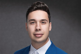 ZF Deschiderea de astăzi la Bursă. Răzvan Mihăescu, investitor: Este pentru prima dată când mă gândesc să iau expunere şi pe pieţele internaţionale, dincolo de BVB