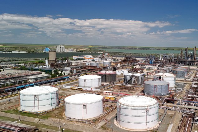 Campionul Bursei de Valori Bucureşti. De ce şi cum au explodat acţiunile Rompetrol Rafinare cu peste 700% de la începutul anului? După multiple maxime istorice, compania valorează 16 mld. lei şi a ajuns abia acum la evaluarea OMV Petrom de aproape 30 de o
