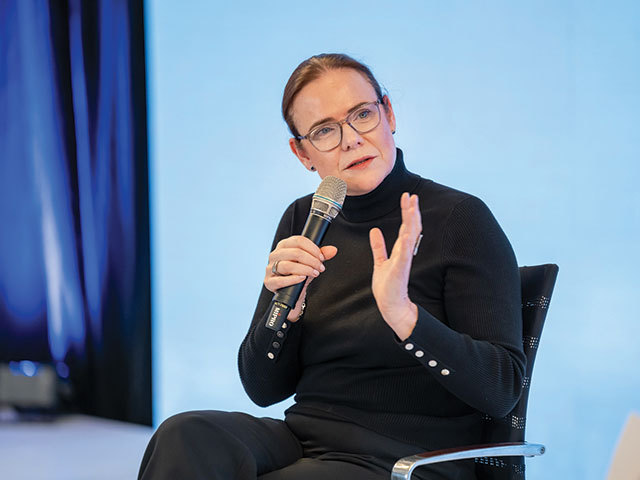 Bursă. Scumpirea petrolului saltă profitul OMV Petrom cu 70% în T3 şi vânzările cu 41%. Compania, evaluare istorică la bursă: 16 mld. euro. Christina  Verchere, CEO, OMV Petrom: Cu pieţele energetice sub presiune, ne-am concentrat pe ceea ce contează cel 