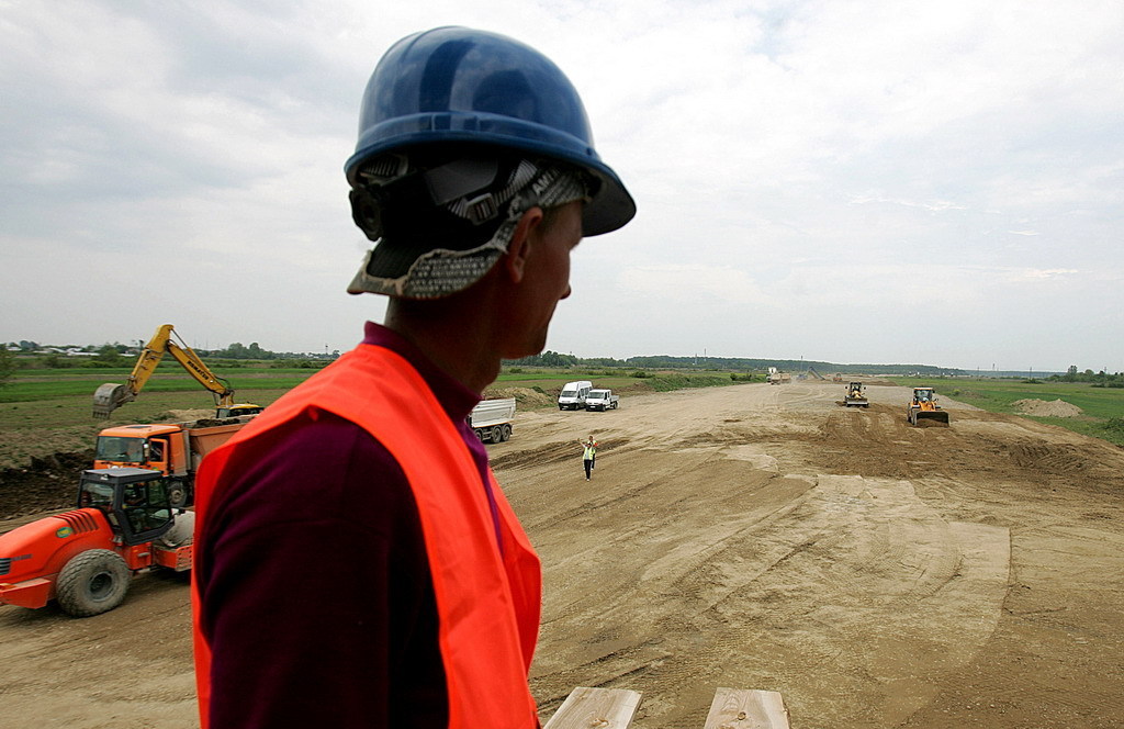 Întârziere de un an: Autostrada Deva-Sibiu, de 115 km, va fi gata în 2014