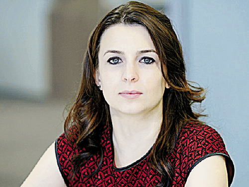 NEPI a promovat ca director financiar o româncă de 32 de ani