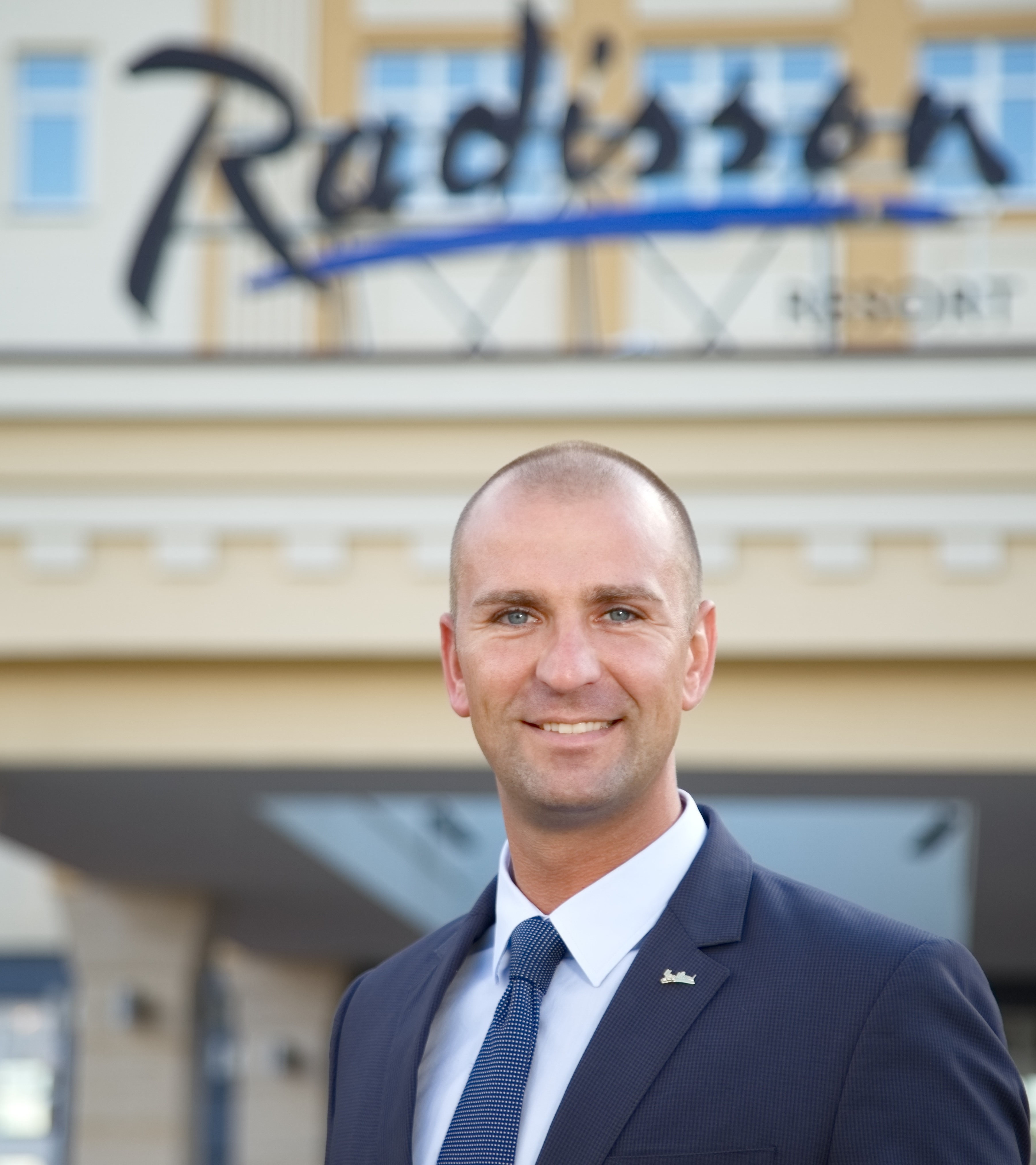 Un nou şef a fost numit la conducerea complexului format din hotelurile Radisson Blu Bucureşti şi Park Inn by Radisson de pe Calea Victoriei